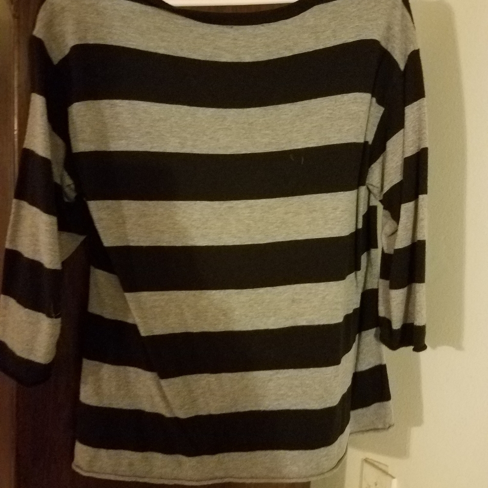 Stripes - Picture 2 of 3